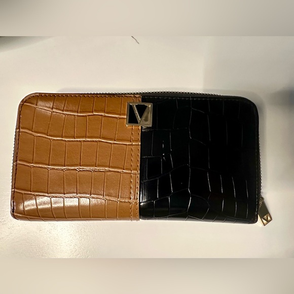 Matching Purse Set of 3 - Picture 9 of 11